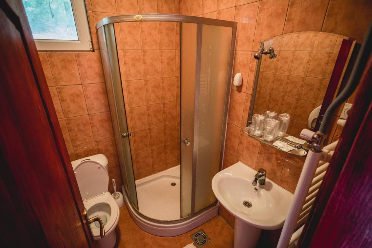 Pool And Villa Splav Dunavac Futog Ngoại thất bức ảnh
